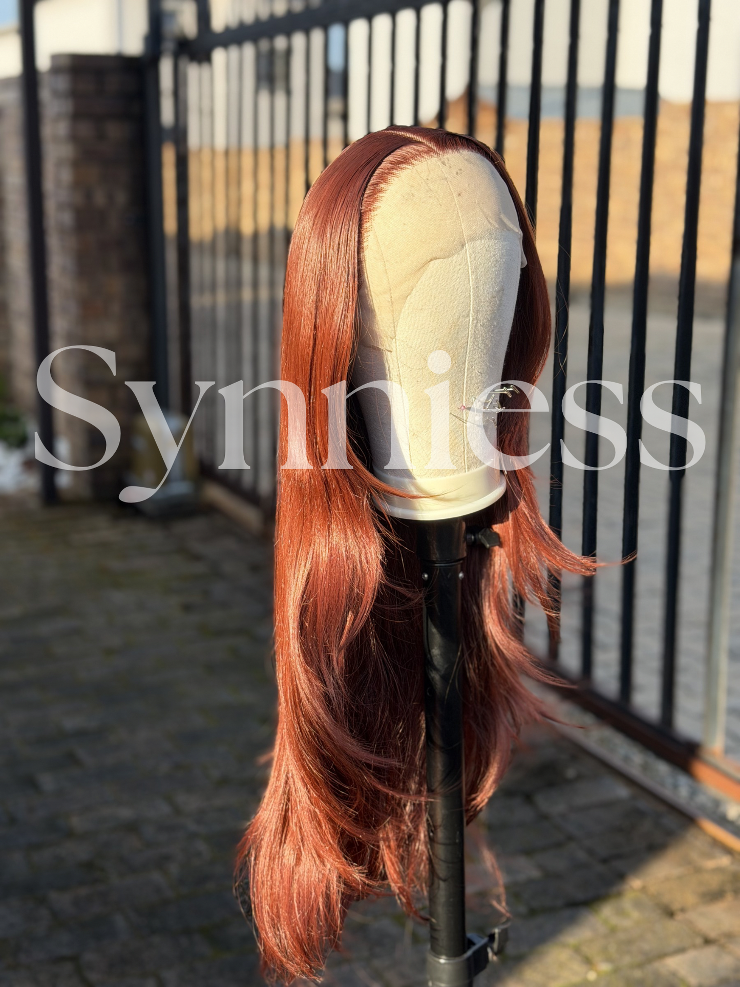 #33 28 inch Middle Part