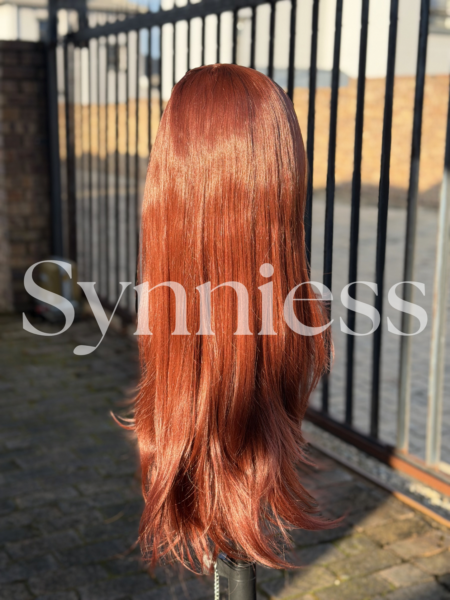 #33 28 inch Middle Part