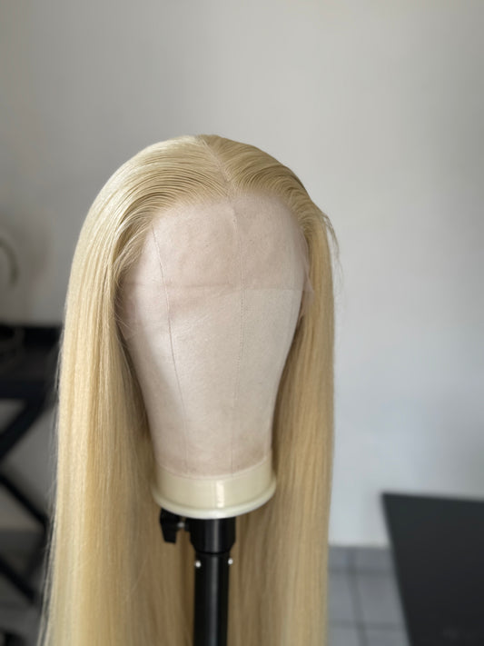 BLONDE 28INCH