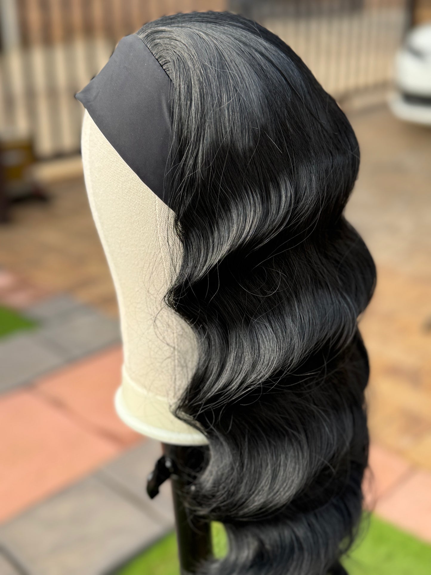 BLACK HEADBAND BODYWAVE 22INCH