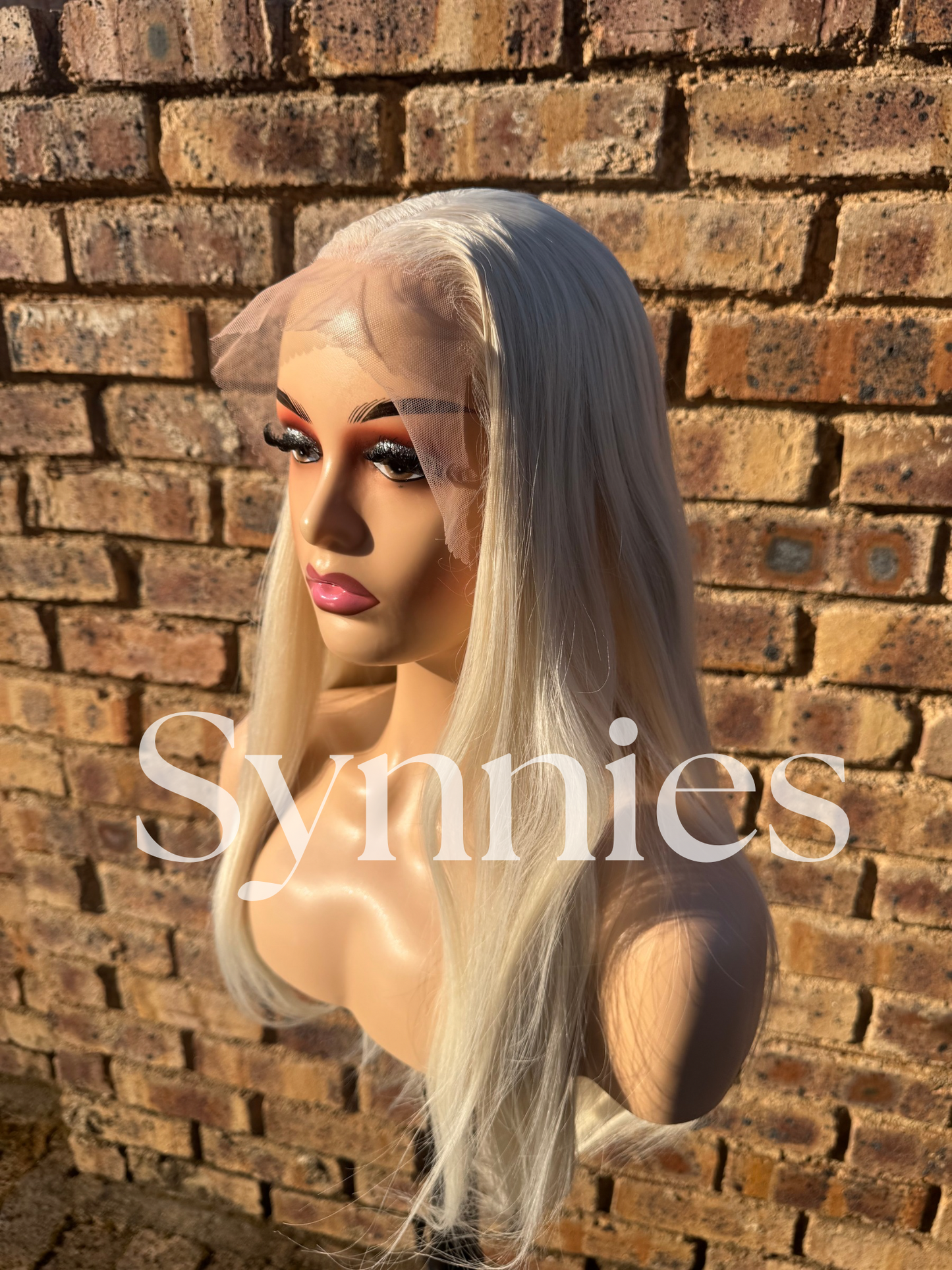 BLONDE 24 INCH
